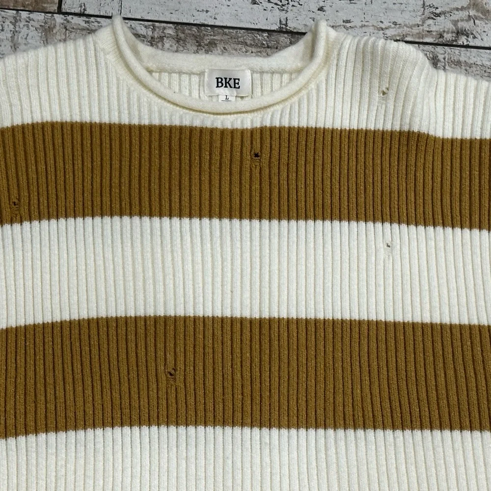 BKE yellow striped knit distressed sweater NWOT Large - Picture 4 of 4
